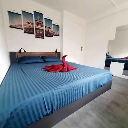 L'eiffel - Self Checking, 20min From Paris Lägenhet